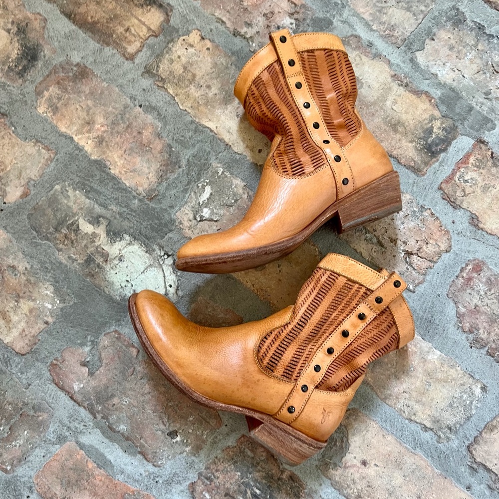 Frye Short Cut Slit Studded Leather Boots